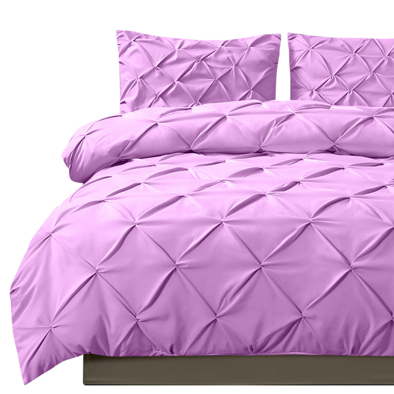 DreamZ Diamond Pintuck Duvet Cover Pillow Case Set in Super King Size in Plum